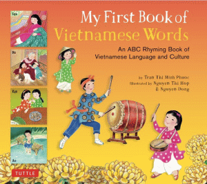 MY FIRST BOOK OF VIETNAMESE WORDS
